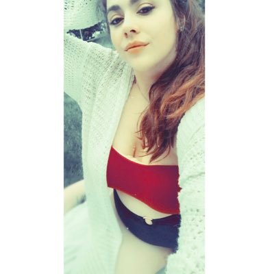 Profile Picture of Desiree Weisel (@DesireeBeasley) on Twitter