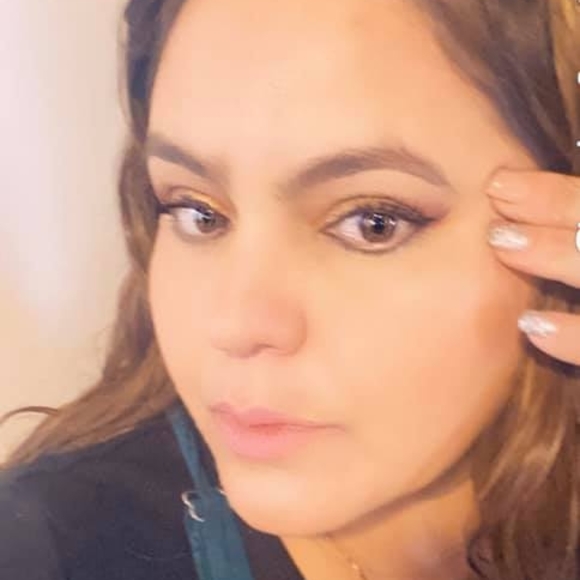 Profile Picture of Marina Lopez (@latiamari) on Poshmark