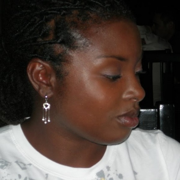 Nysha Chaderton - Poshmark Profile Picture of Nysha Chaderton (@nielac) on Poshmark