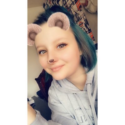 Profile Picture of Shannon-Louise McPhee (@Shannon67620809) on Twitter