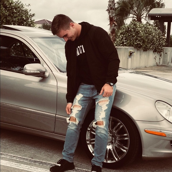 Profile Picture of Alexander Burtsev (@1081lexander) on Poshmark