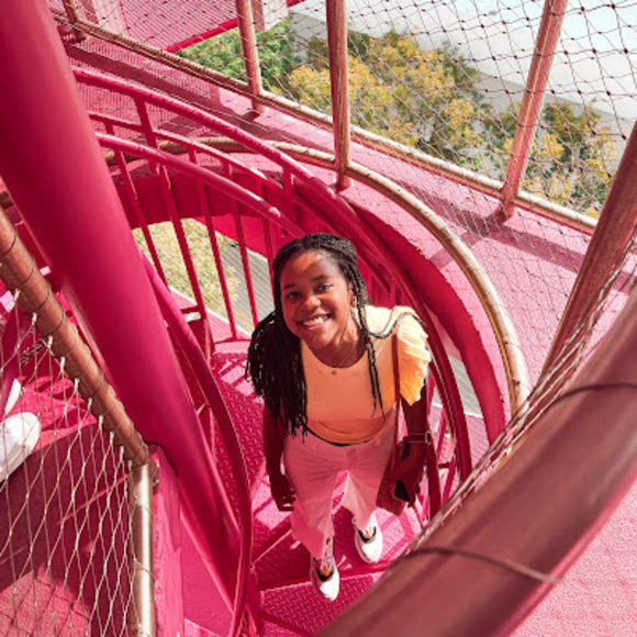 Profile Picture of Macy Funk (@macyfunk61) on Poshmark