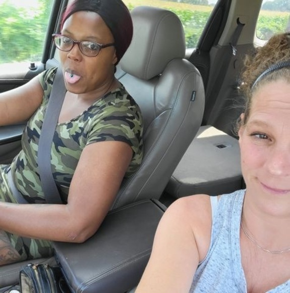 Profile Picture of Brandy Pfingsten (@brandypfingsten) on Poshmark