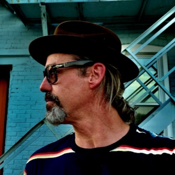 Nicholas Brendon - Poshmark Profile Picture of Nicholas Brendon (@thesweetnickyb) on Poshmark