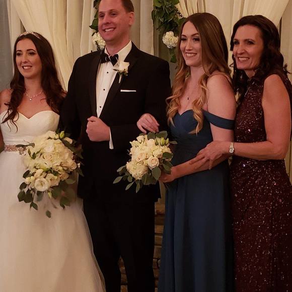 Profile Picture of Jennifer Tavener (@jennifertavener) on Poshmark