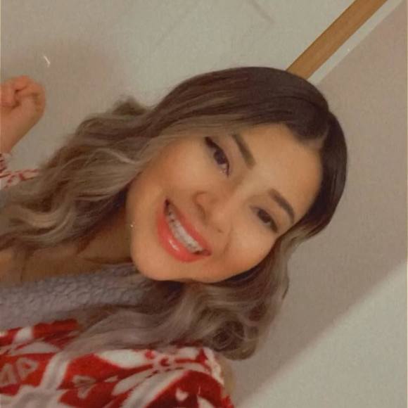 Profile Picture of Ruby Prieto (@rubyyyyyyyy) on Poshmark