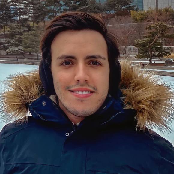 Profile Picture of Gabriel Alvim (@galvim2) on Poshmark