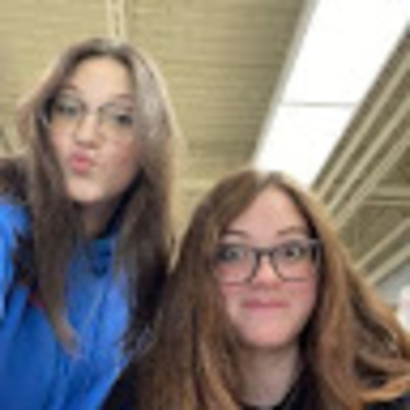 Profile Picture of Isabella Jaquith (@isabellajaquith) on Poshmark