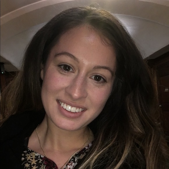 Profile Picture of Kristin Dupree (@tykrist2410) on Poshmark