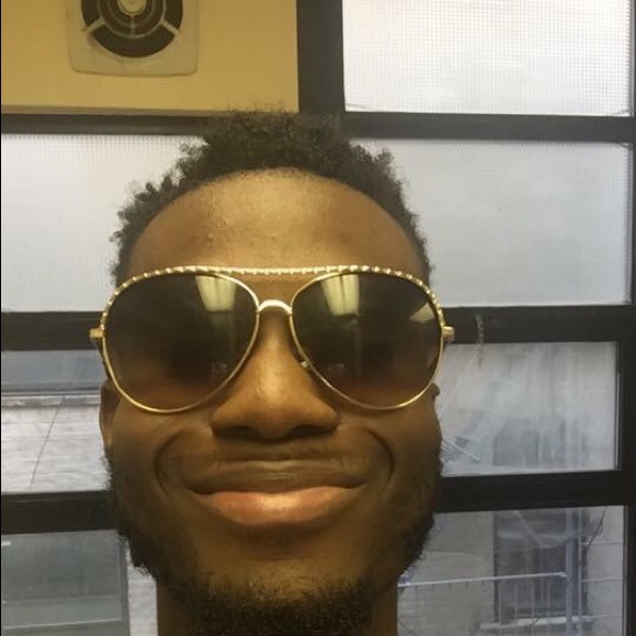 Profile Picture of Sk Kittoe (@shakkweku) on Poshmark