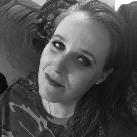 Profile Picture of Marissa Stanfield (@marissastanfiel) on Poshmark
