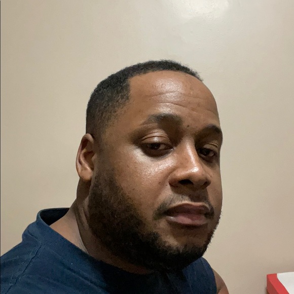 Profile Picture of Trevor John (@t_john25) on Poshmark