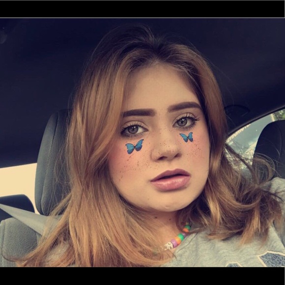 Profile Picture of Jena Reid (@jena_reid17) on Poshmark