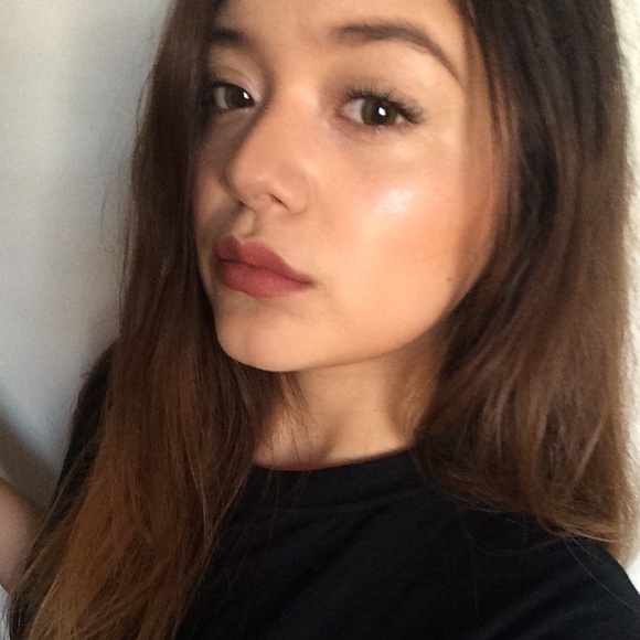 Profile Picture of Chelsey Ramirez (@kyahchels) on Poshmark