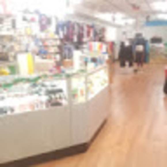 Profile Picture of Multi mobile solutions Solutionsdmv (@mobilesolutions) on Poshmark