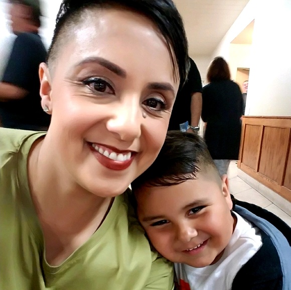 Profile Picture of Eliza Balanon (@senseliza) on Poshmark