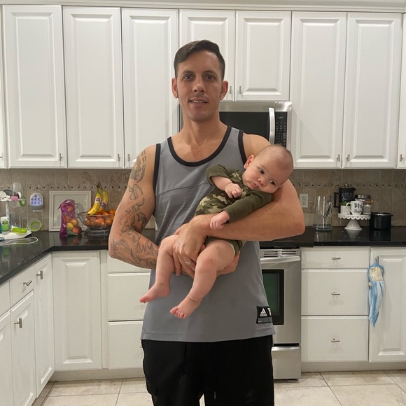 Joe Ponzini - Poshmark Profile Picture of Joe Ponzini (@joeponzini) on Poshmark