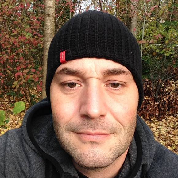 Profile Picture of Jason Goodman (@jasontgoodman) on Poshmark