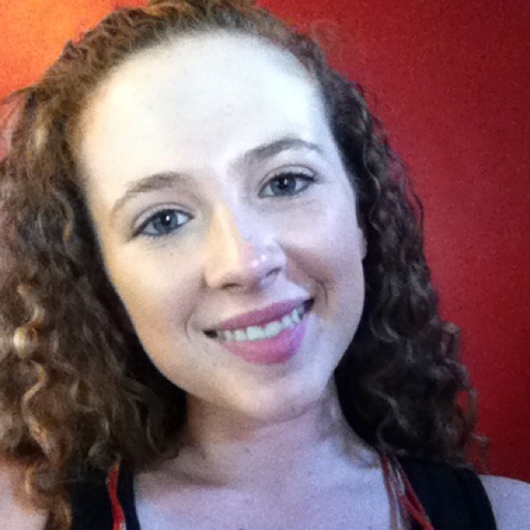 Profile Picture of Faith Vigar (@faithv) on Poshmark