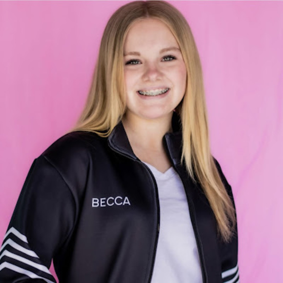 Profile Picture of Becca Blott (@beccablott) on Poshmark
