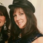 Profile Picture of Donna  Heller (@dlh1avon) on Instagram