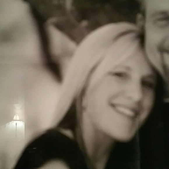 Profile Picture of Bridget Mischak (@bridgetm6) on Poshmark