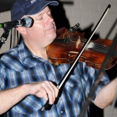 Profile Picture of Robert Stave (@robthefiddler) on Twitter