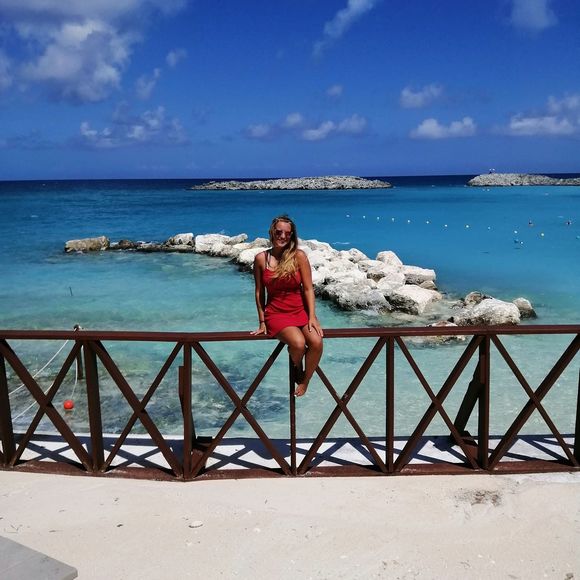 Profile Picture of Natália Schneiderová (@natalia467) on Poshmark