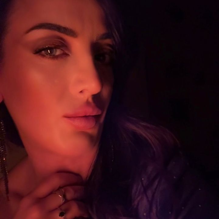 Profile Picture of Debora (@deboraloop) on Tiktok