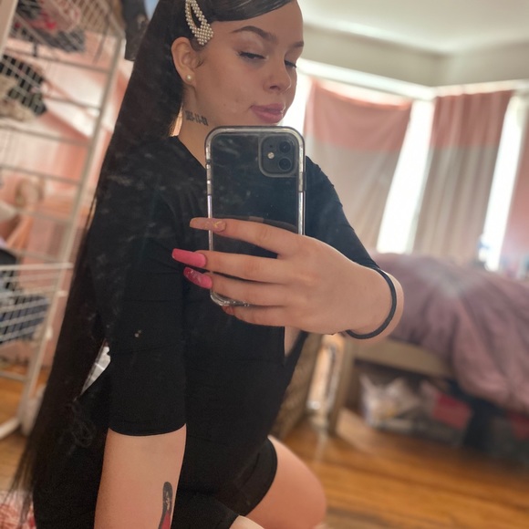 Profile Picture of Klara Lavicka (@klaralavicka) on Poshmark