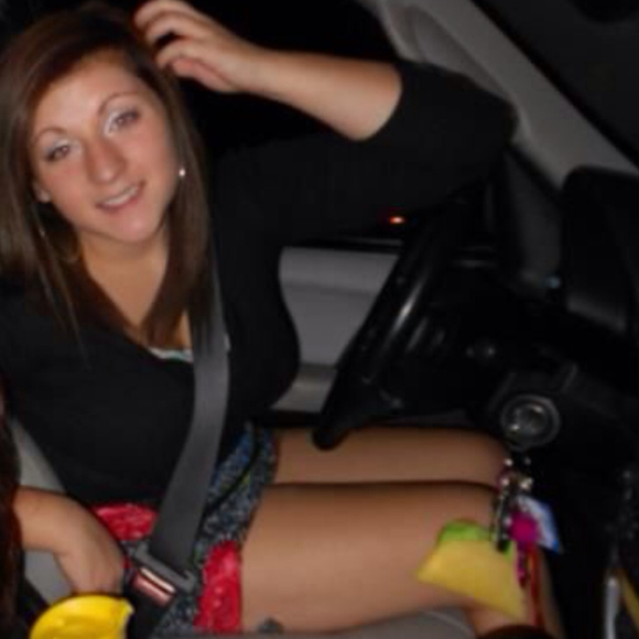 Kirsten Pfannenstein - Poshmark Profile Picture of Kirsten Pfannenstein (@flirtykirty24) on Poshmark