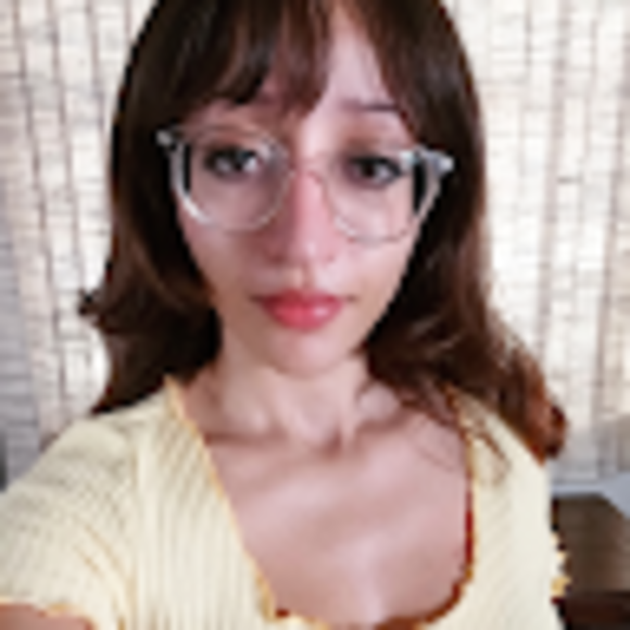 Profile Picture of Vallerie Borrero (@taratabu) on Poshmark