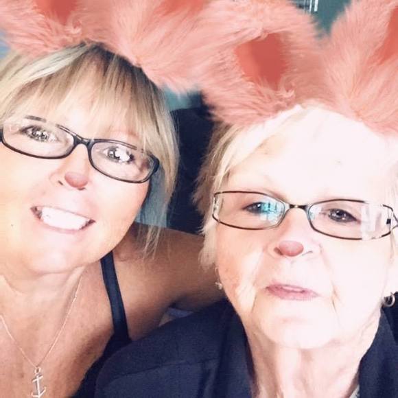 Profile Picture of Kelly Mcclory (@vivianluvsrye) on Poshmark