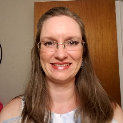 Profile Picture of Heather Malone (@whalehugger23) on Twitter