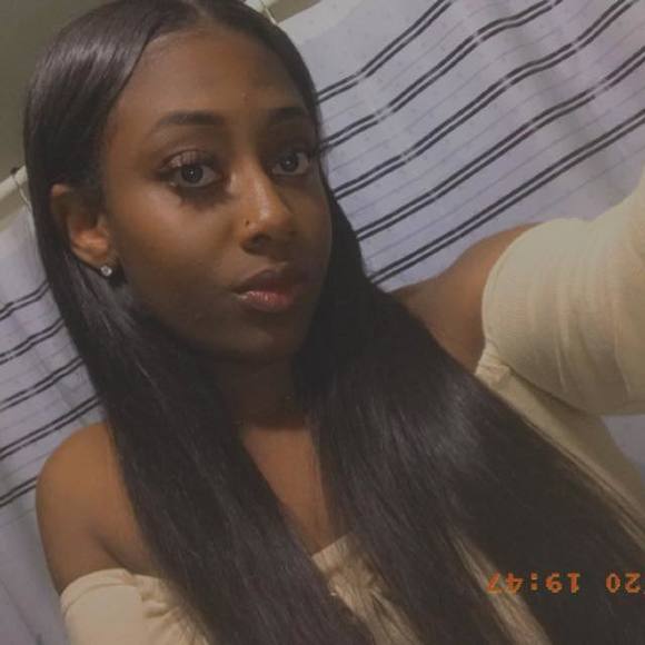 Profile Picture of Renise Di'or (@kadijahrenisee) on Poshmark