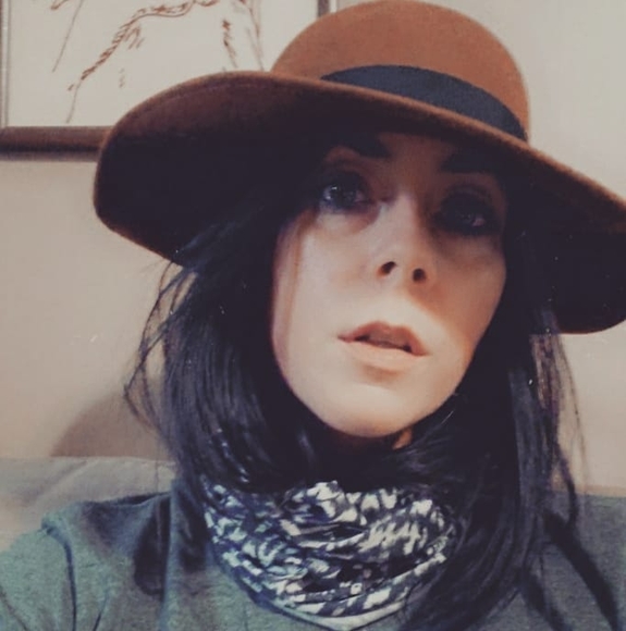 Profile Picture of Jeni Harris (@ladyjpie) on Poshmark