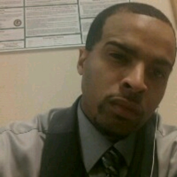 Profile Picture of Marcus Curry (@slim7727) on Poshmark