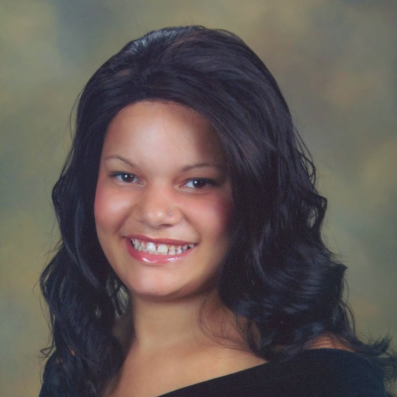 Taylor Brubaker - Poshmark Profile Picture of Taylor Brubaker (@taylorbrubaker) on Poshmark