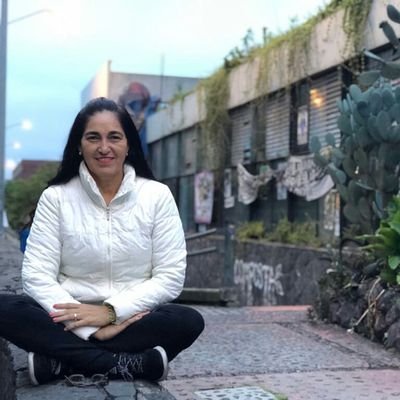 Profile Picture of Carmen Villarreal (@CarmenVGzz) on Twitter