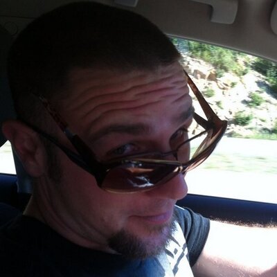 Profile Picture of Wayne Sharkey (@MrHockey20) on Twitter