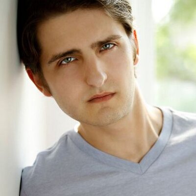 Profile Picture of Tom Shelley (@LegendaryTShell) on Twitter