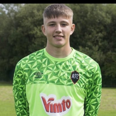 Profile Picture of George Neave (@georgeneave3) on Twitter