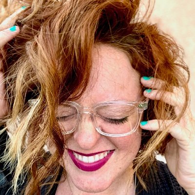 Profile Picture of Betsy Harlan (@BetsyBucks) on Twitter