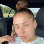 Profile Picture of Lorena (@lorenaaamacias) on Instagram