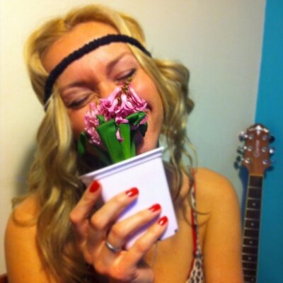 Profile Picture of Anastasia Maksimova (@AMaksimova) on Twitter