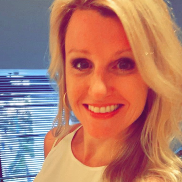 Profile Picture of Kimberly Vititow (@kimberlyvititow) on Poshmark