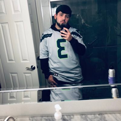 Profile Picture of Erik Garza (@YourBoyErik4) on Twitter