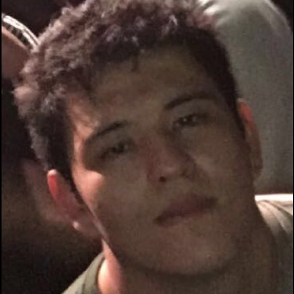 Profile Picture of Evan Moriyama (@emori98) on Poshmark