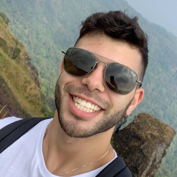 Profile Picture of Gal Abergel (@gman112196) on Poshmark