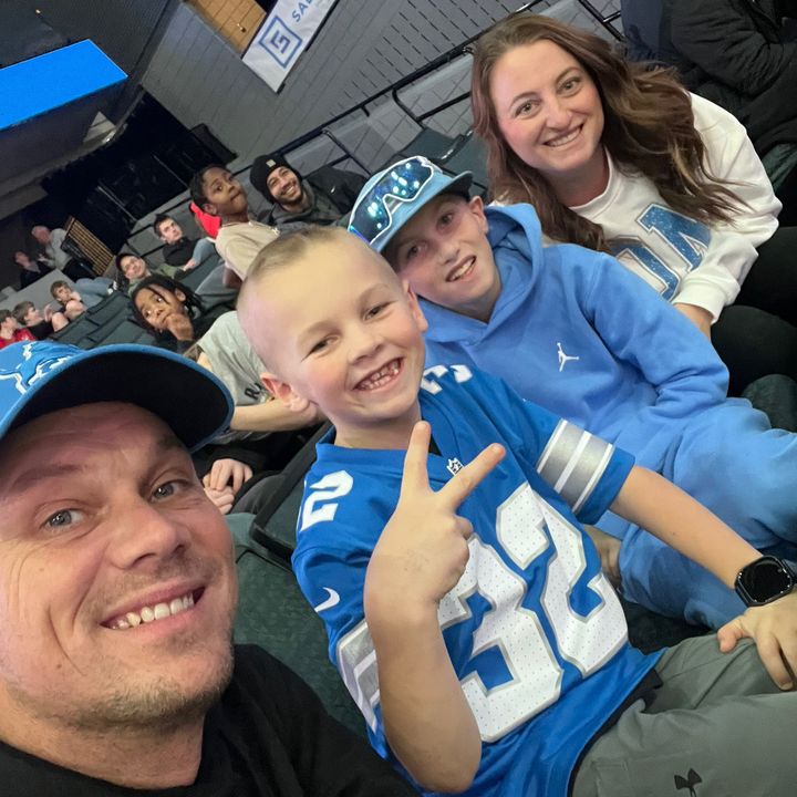 Profile Picture of Steve Venlet MI Realtor + Life (@stevesellswestmichigan) on Tiktok